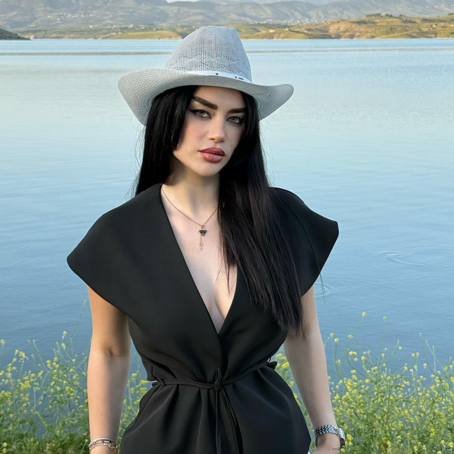 İP BAĞLAMALI SİYAH TAKIM